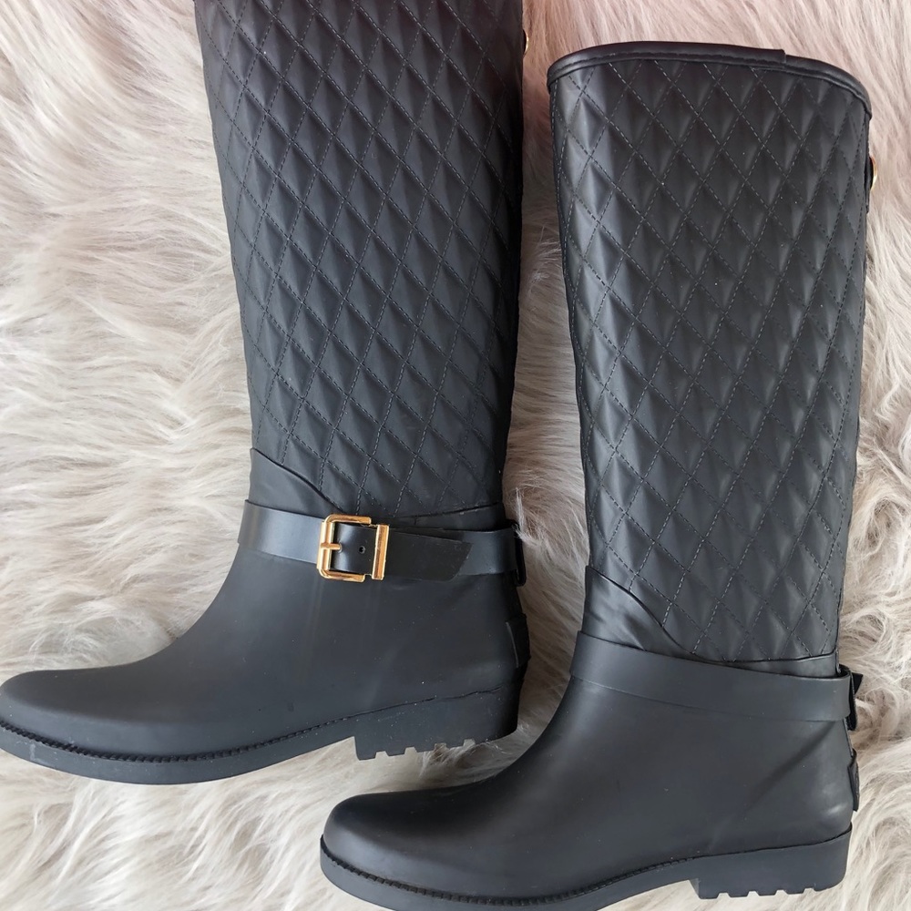 7M Lulus Guess rain boots